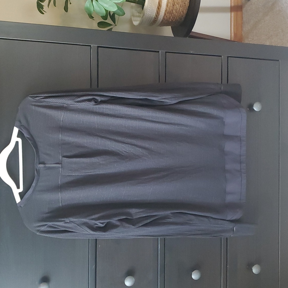 Lululemon Black Long Sleeve Top - Picture 5 of 7